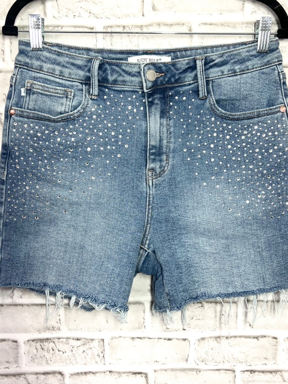 Judy Blue • Rhinestone High Rise Denim Shorts L Light Wash Frayed Hem Stretch - Picture 3 of 9